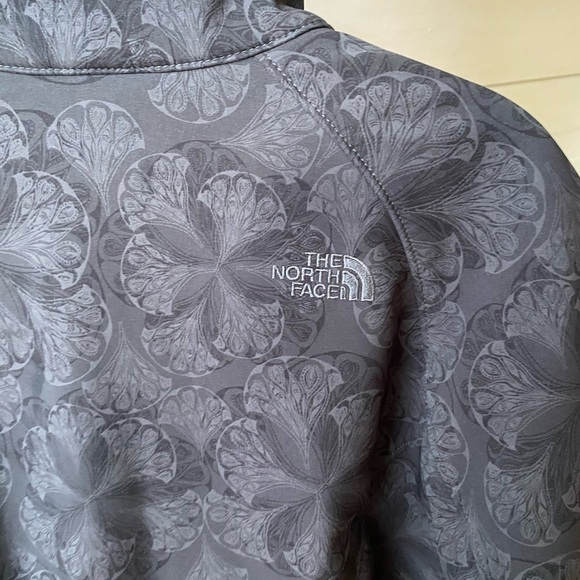 The North Face Apex Women’s Jacket Medium - Picture 6 of 13